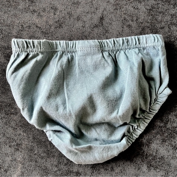 Carter’s Dress and Bloomers Set Size 6 Months - Picture 8 of 9